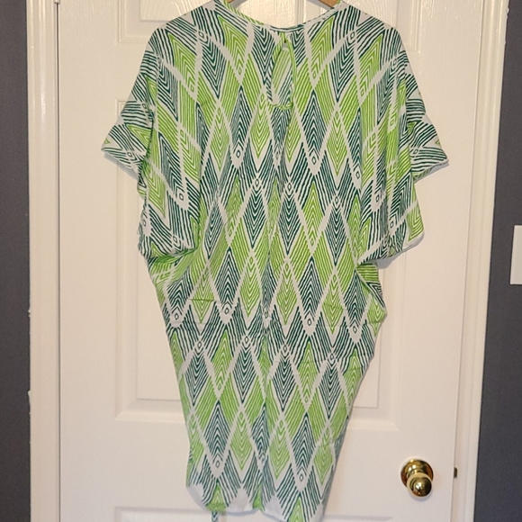 Bathing suit cover-up - Picture 2 of 3